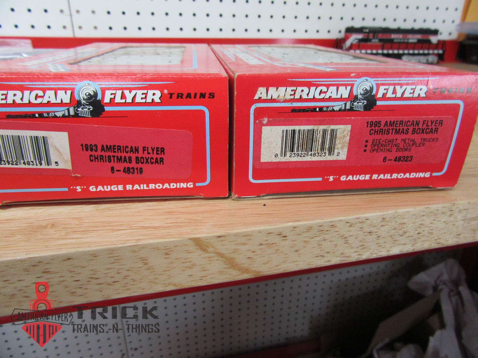 Christmas Box Cars Trick Trains NThings